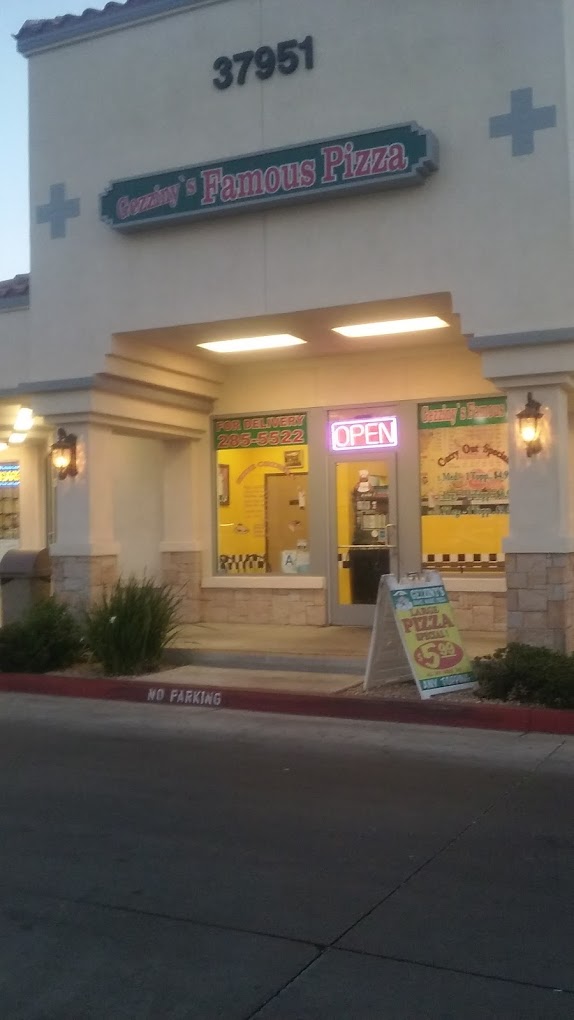 Gezziny's Famous Pizza business image